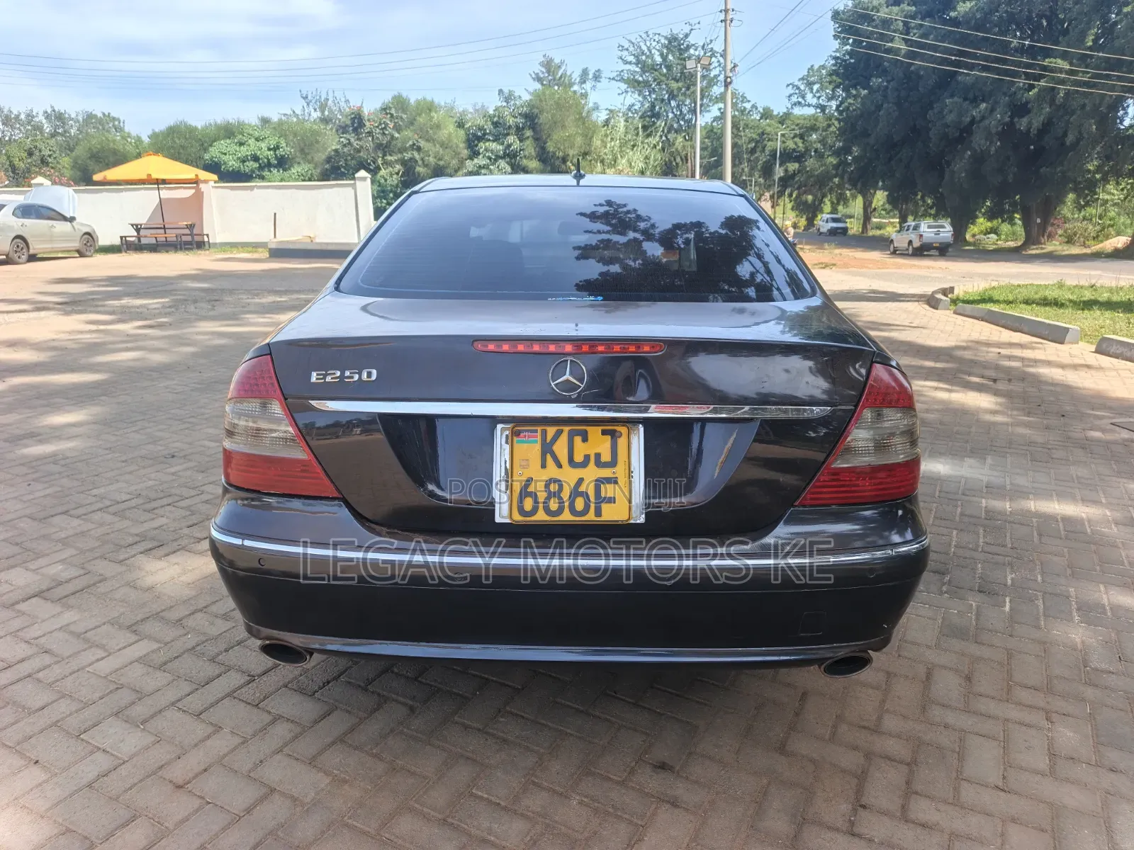 Mercedes-Benz E250 2009 Black
