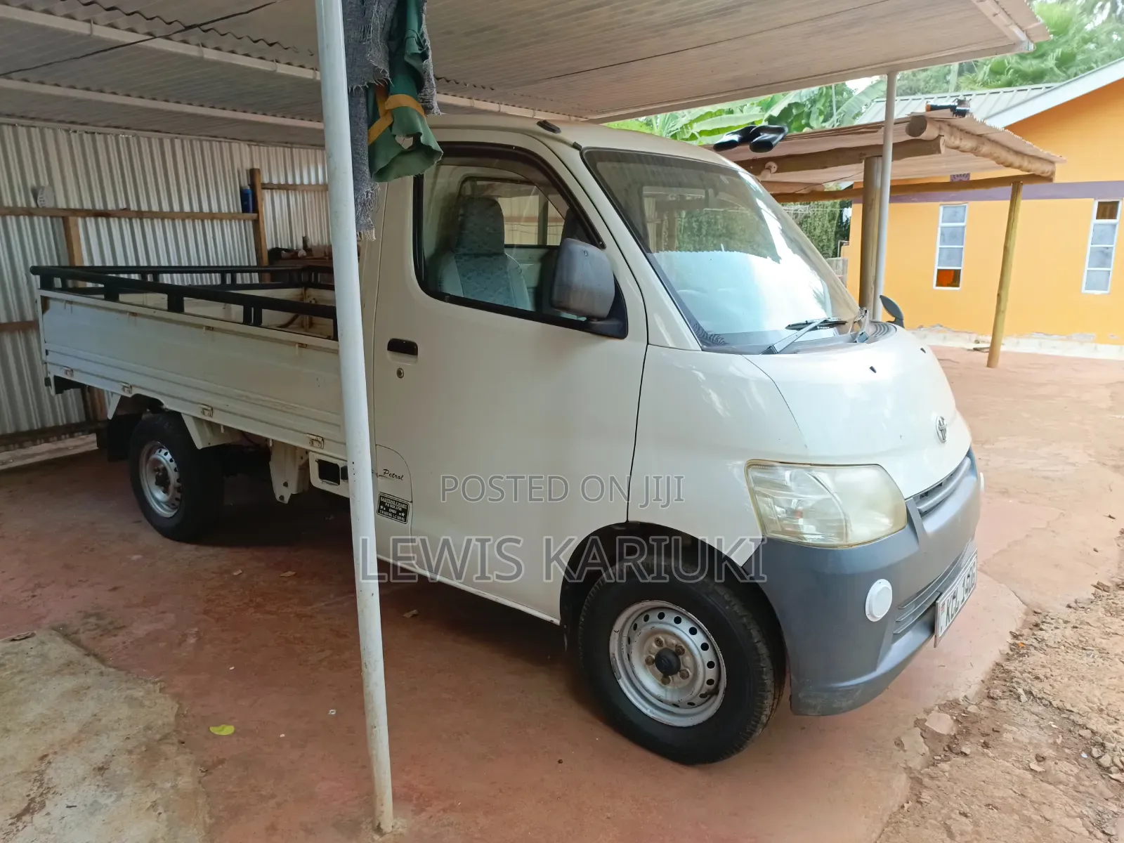 Toyota TownAce 2010 White