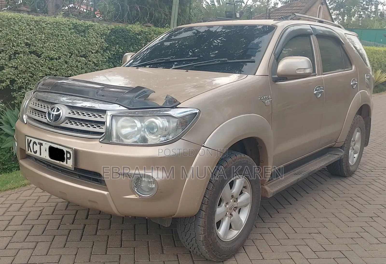 Toyota Fortuner 2.7 AWD 2014 Gold