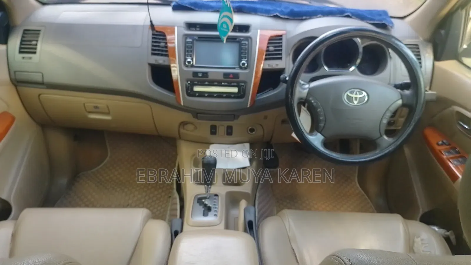 Toyota Fortuner 2.7 AWD 2014 Gold