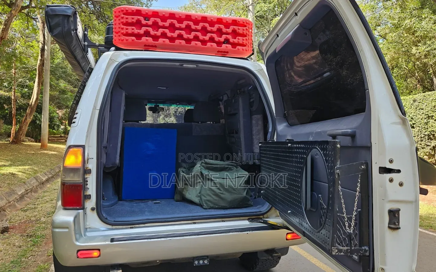 Toyota Land Cruiser Prado 2001 White