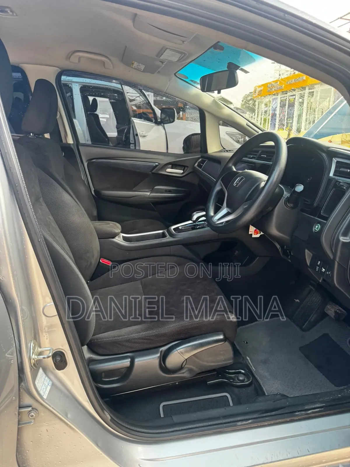 Honda Fit Shuttle 2016 Silver