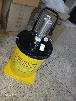 20-Litre K-Max Italy Air Grease Lubricator,