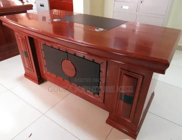 Curved Front Mahogany Finish 180cm Desk