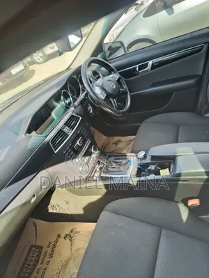 Mercedes-Benz C200 2012 Silver