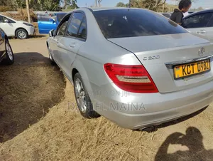 Mercedes-Benz C200 2012 Silver