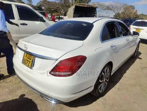 Mercedes-Benz C180 2014 White