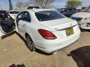 Mercedes-Benz C180 2014 White