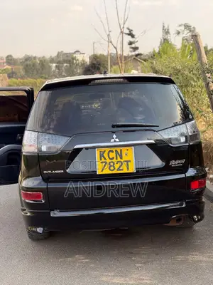 Mitsubishi Outlander SE 2010 Black
