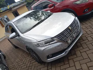 Toyota Premio 2017 Silver