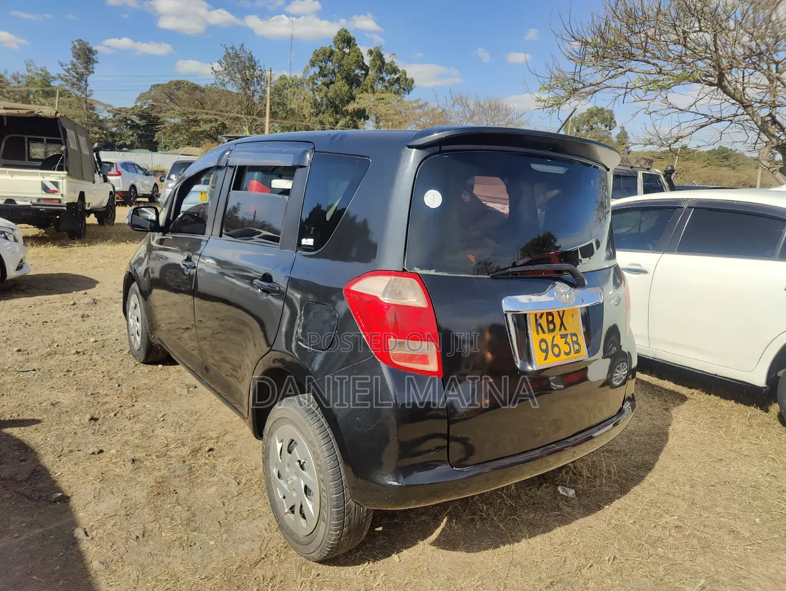 Toyota Ractis 2008 Black