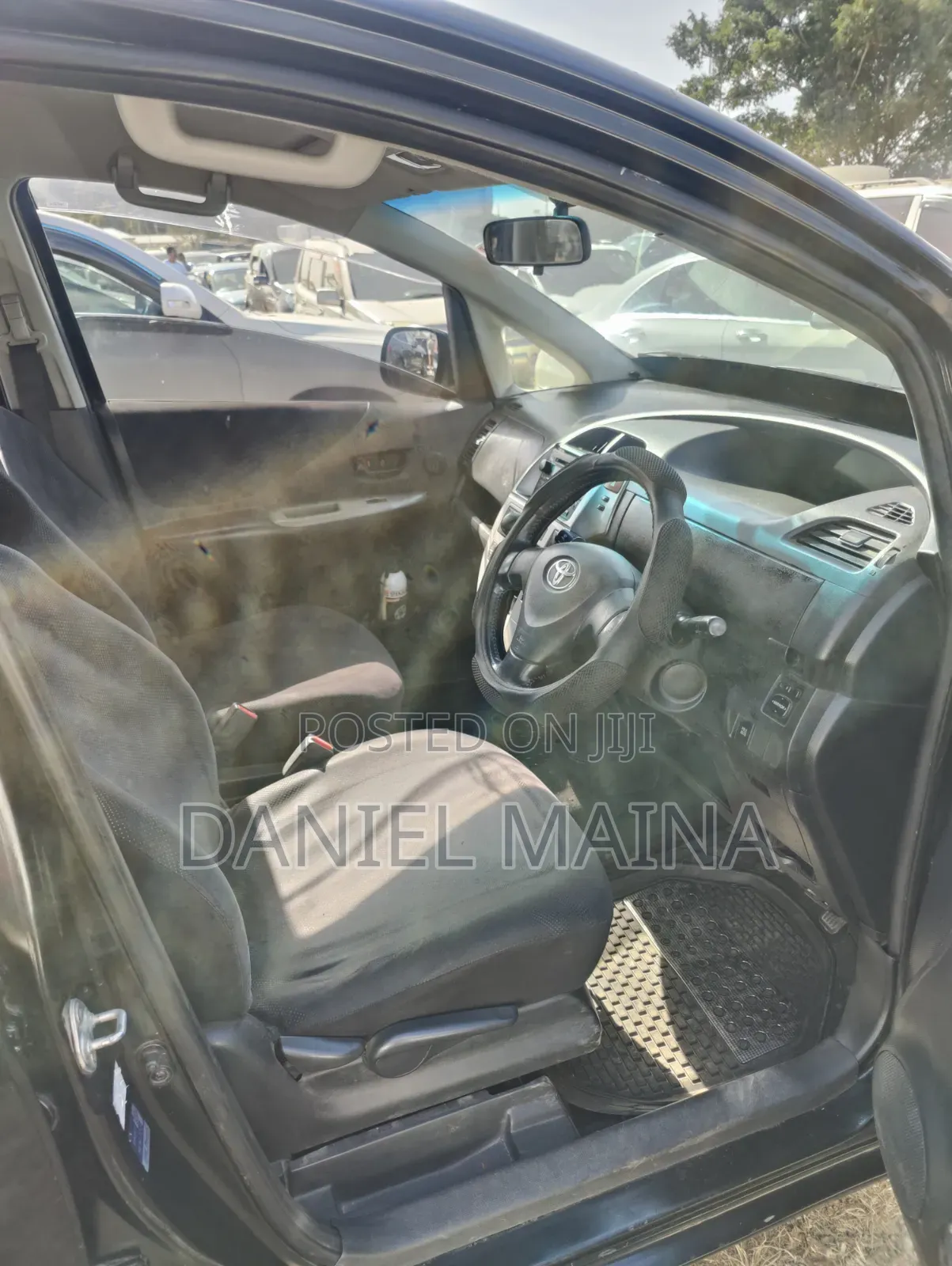 Toyota Ractis 2008 Black