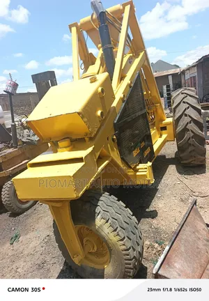 Bell Logger 225 4 Piston
