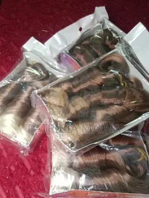Crownelle Beauty 
Hair • Care • Fragrance • Confidence