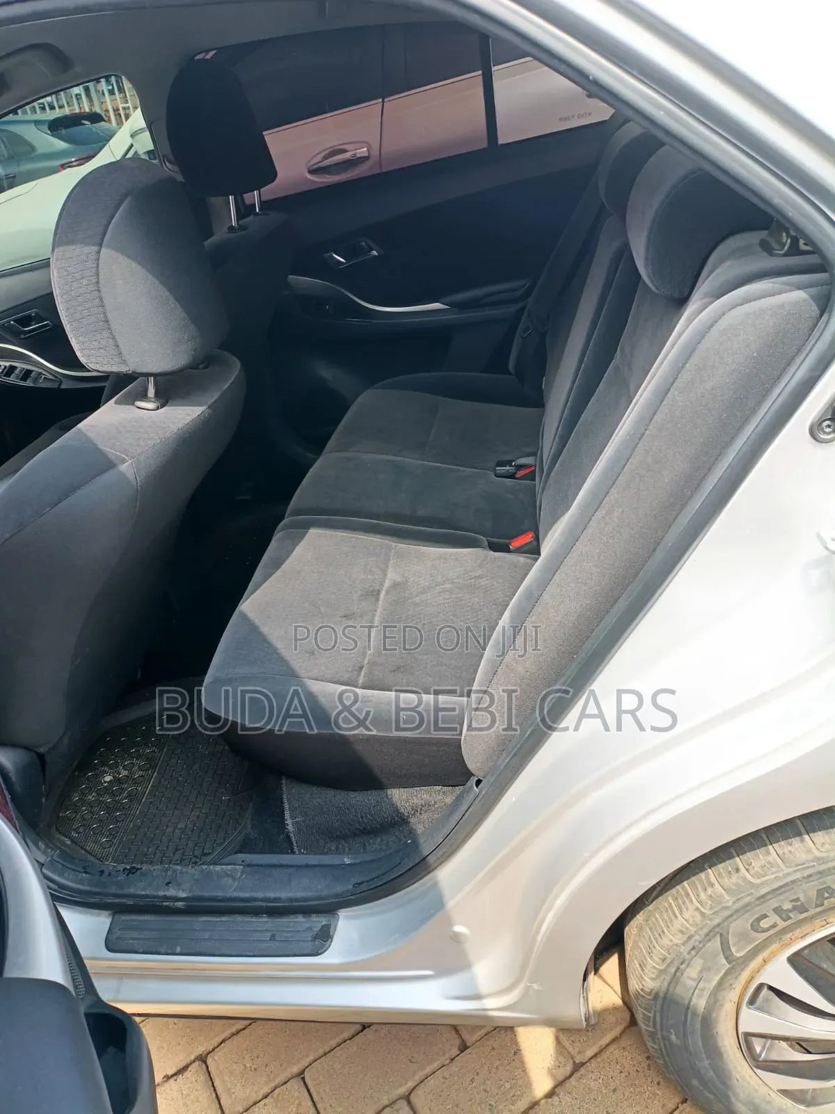 Toyota Premio 2017 Silver