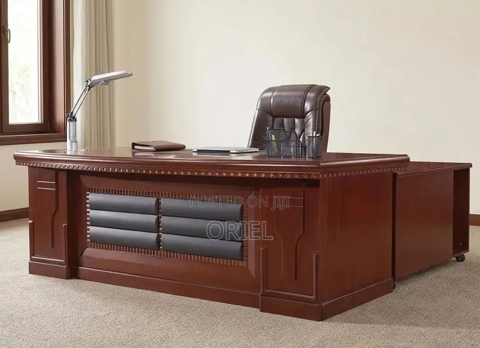Classic Mahogany Corporate Furniture – Elegant Executive Office Set