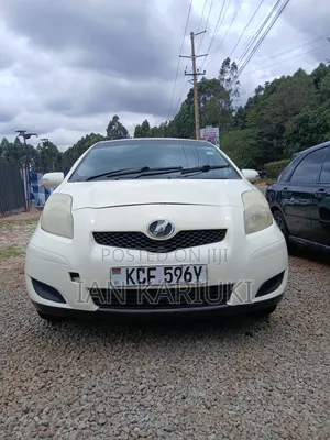 Toyota Vitz 2008 White