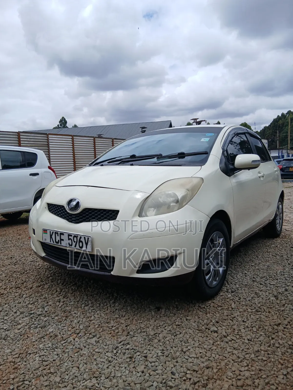 Toyota Vitz 2008 White