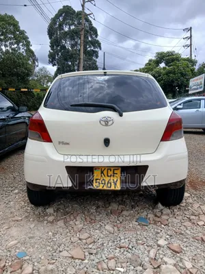Toyota Vitz 2008 White
