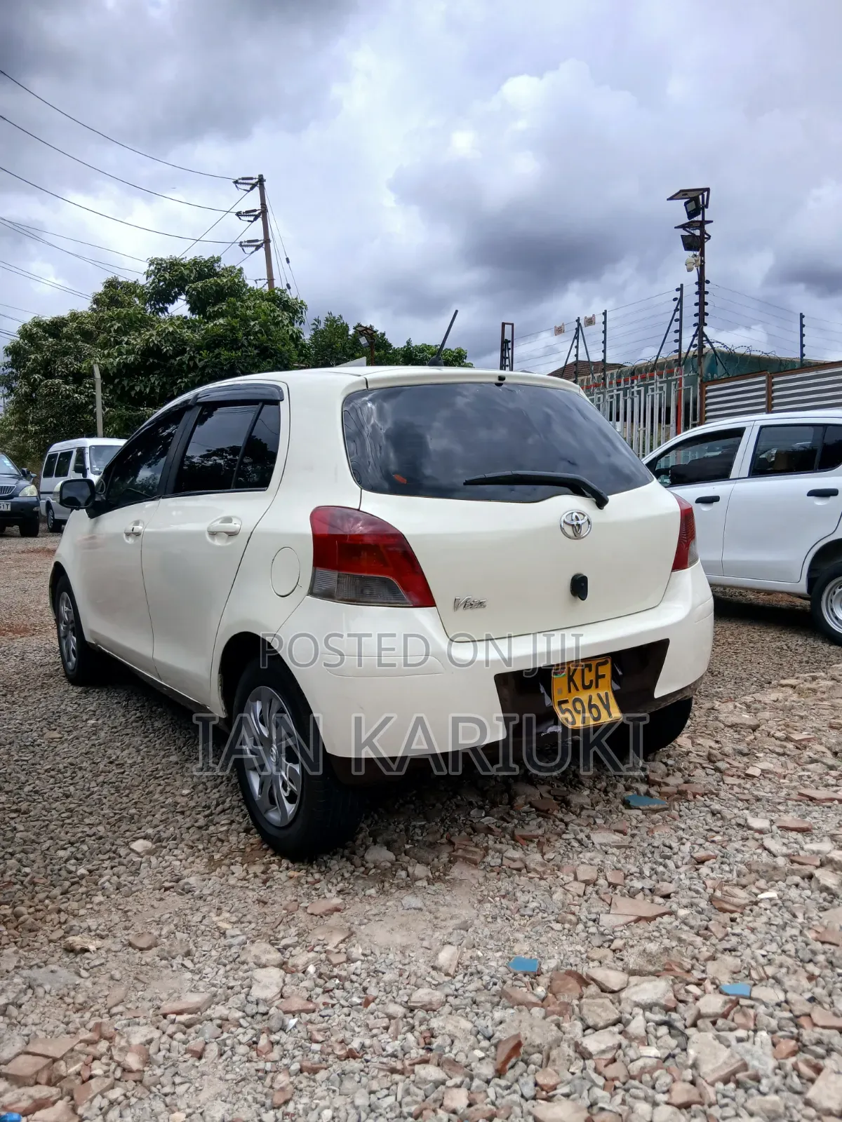 Toyota Vitz 2008 White