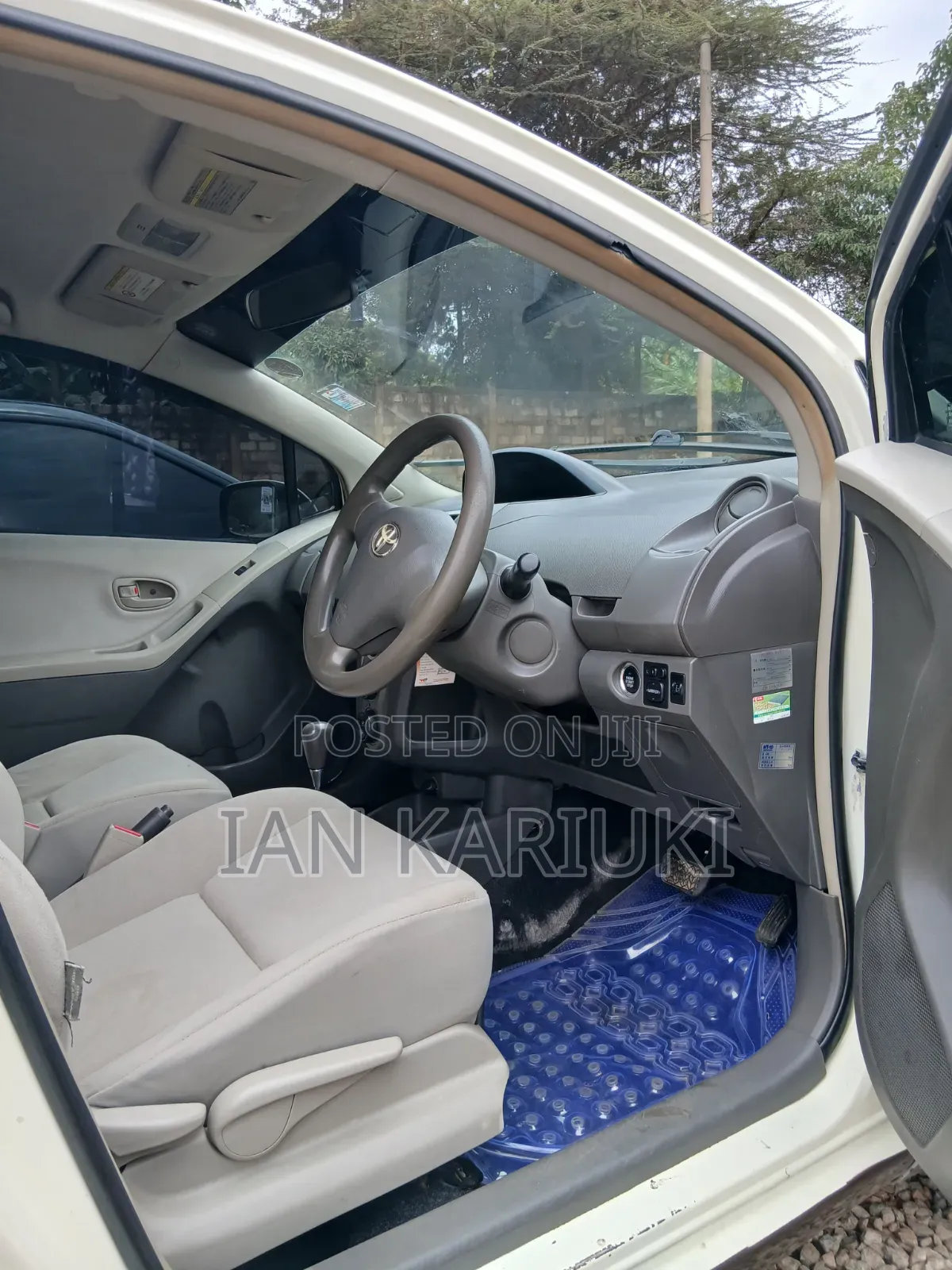 Toyota Vitz 2008 White