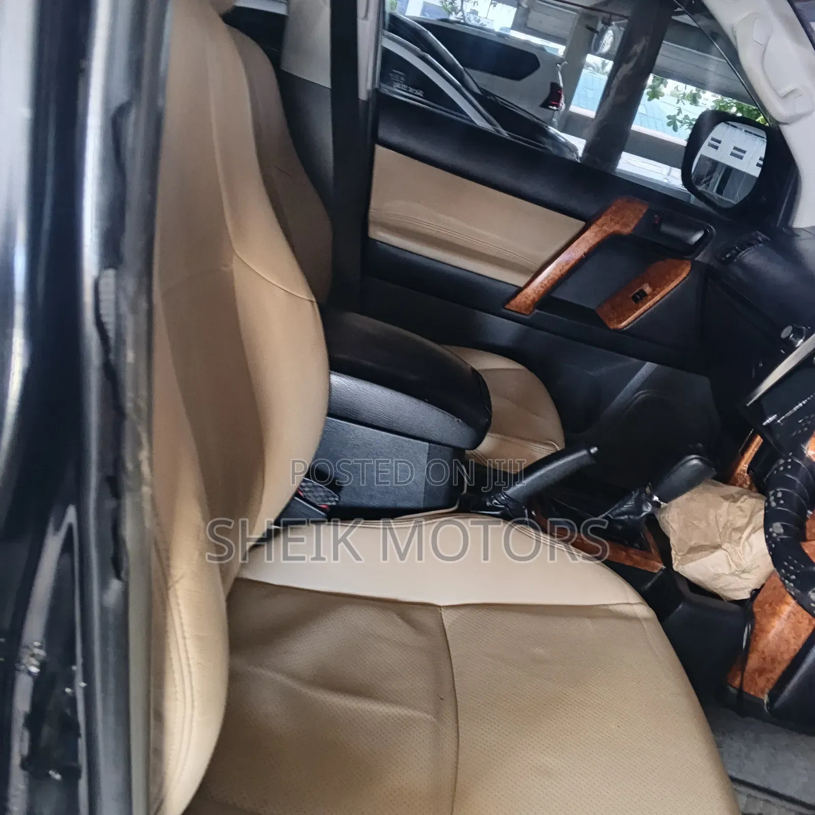 Toyota Land Cruiser Prado 2011 Black