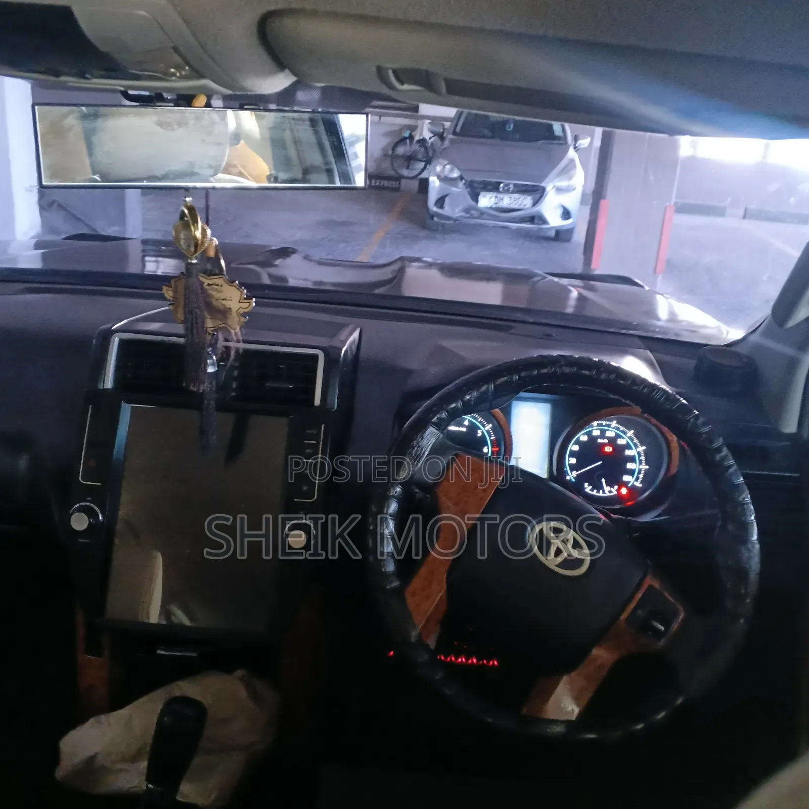 Toyota Land Cruiser Prado 2011 Black