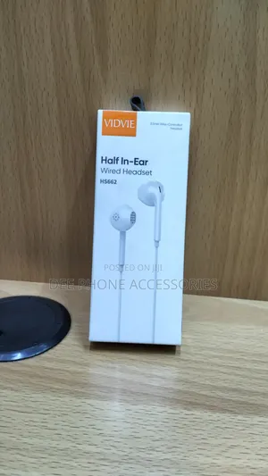Half in Ear Vidvie Wired Earphones