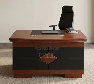 Mahogany Executive Desk – Premium Wooden Manager CEO Workstation