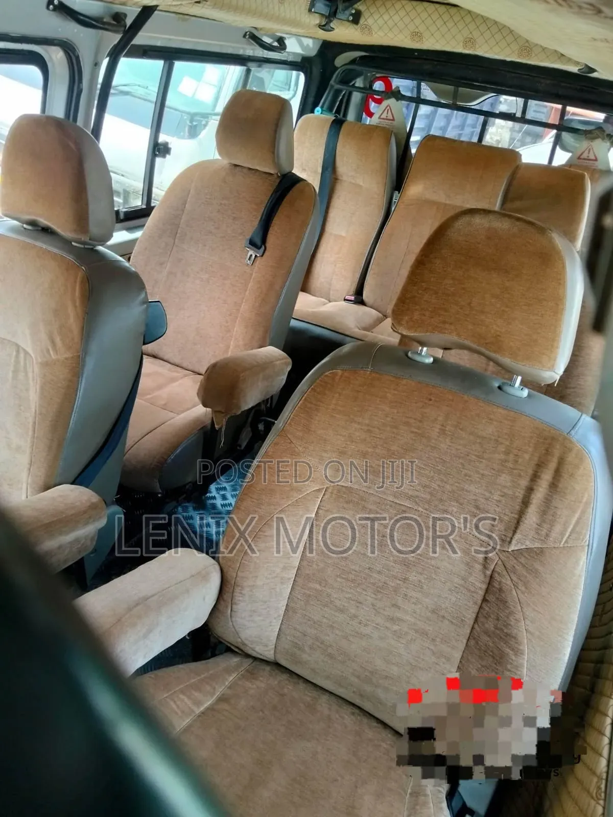 Toyota HiAce 2018 Silver