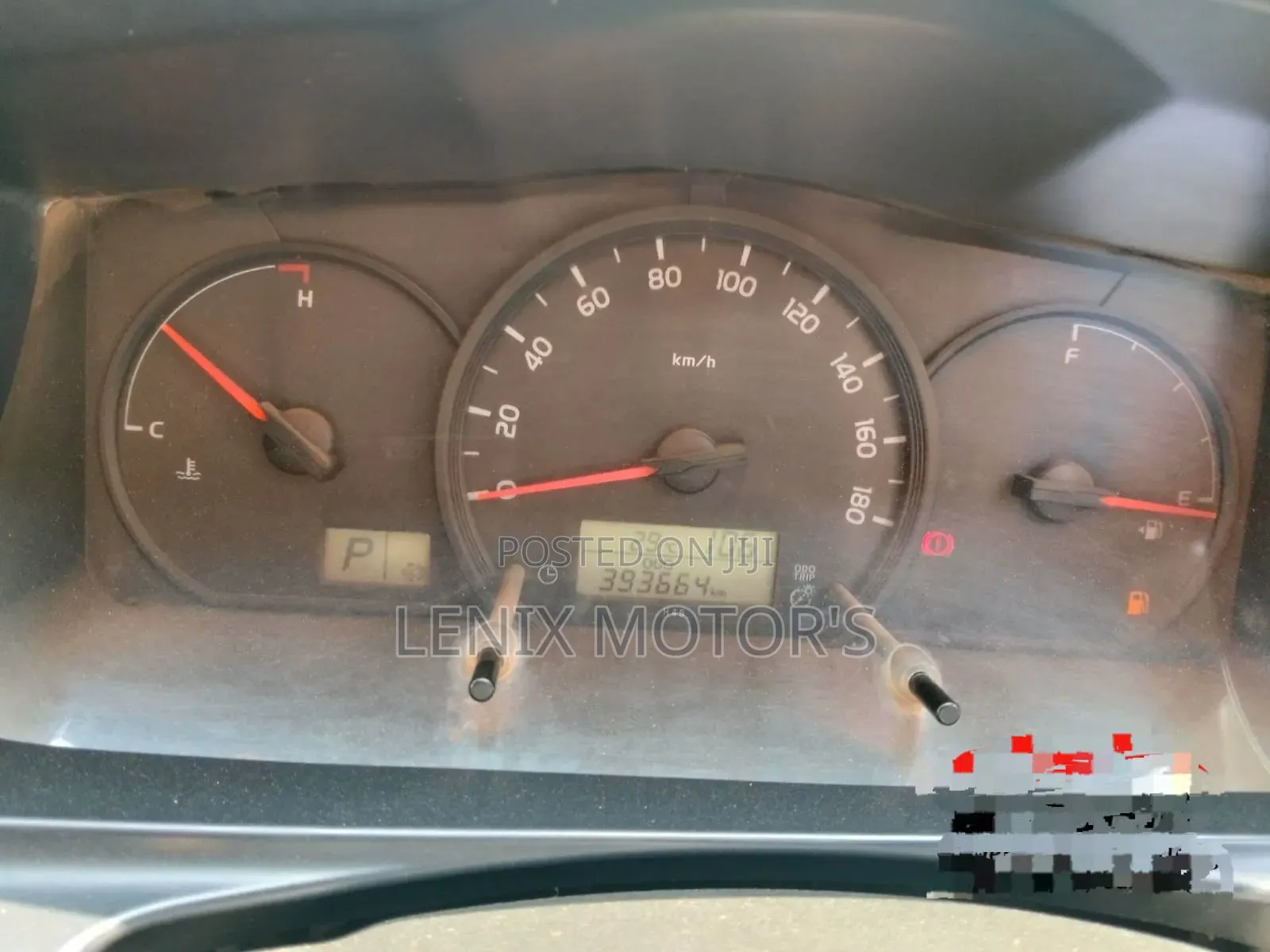 Toyota HiAce 2018 Silver