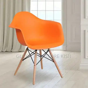 4 Legged Plastic Bucket Eames Plastic Chair