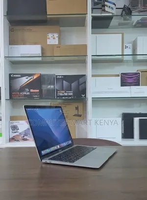 New Laptop Apple MacBook Air 2019 8GB Intel Core i5 SSD 256GB
