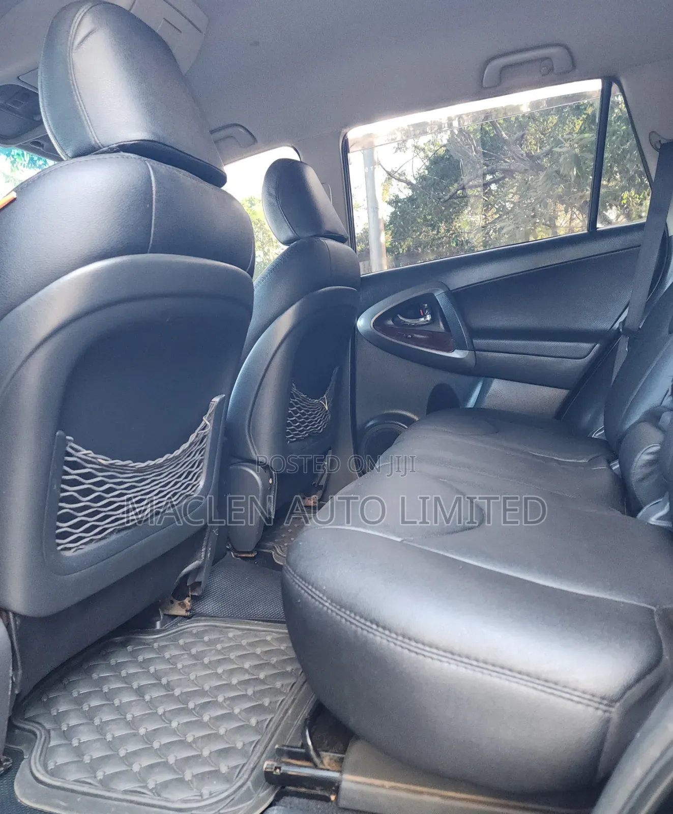 Toyota Vanguard 2012 Black