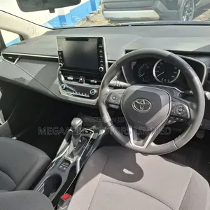 Toyota Corolla Hatchback 2019 Blue
