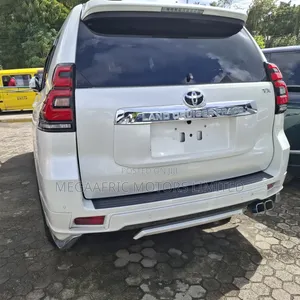 Toyota Land Cruiser Prado 2.7 2019 White