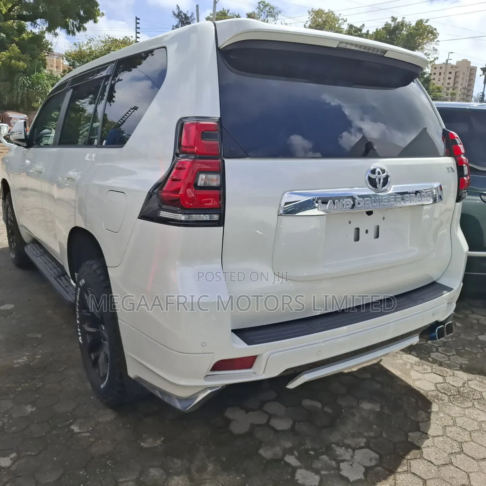 Toyota Land Cruiser Prado 2.7 2019 White