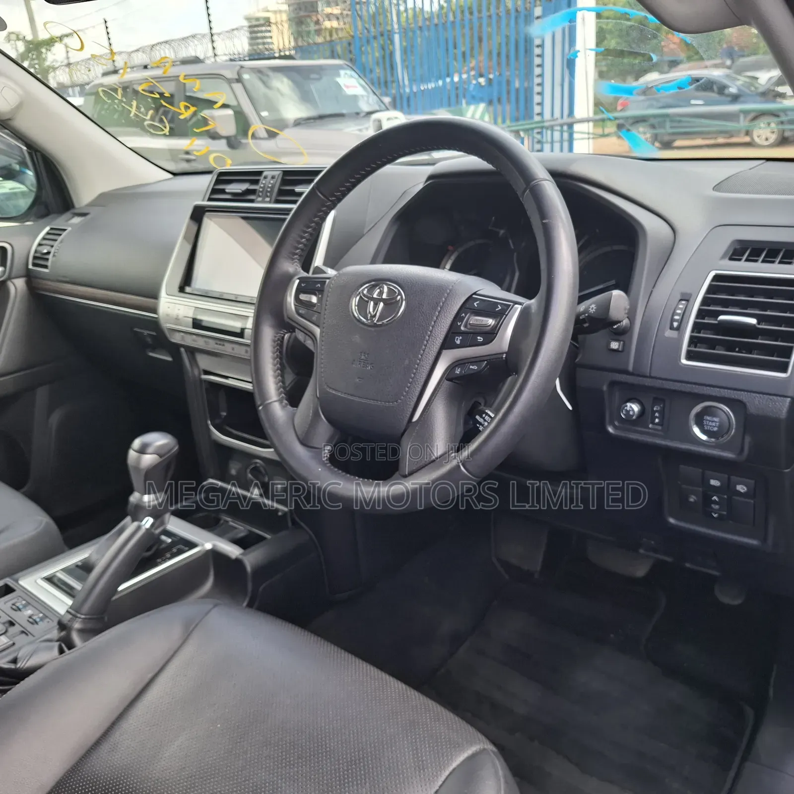 Toyota Land Cruiser Prado 2.7 2019 White