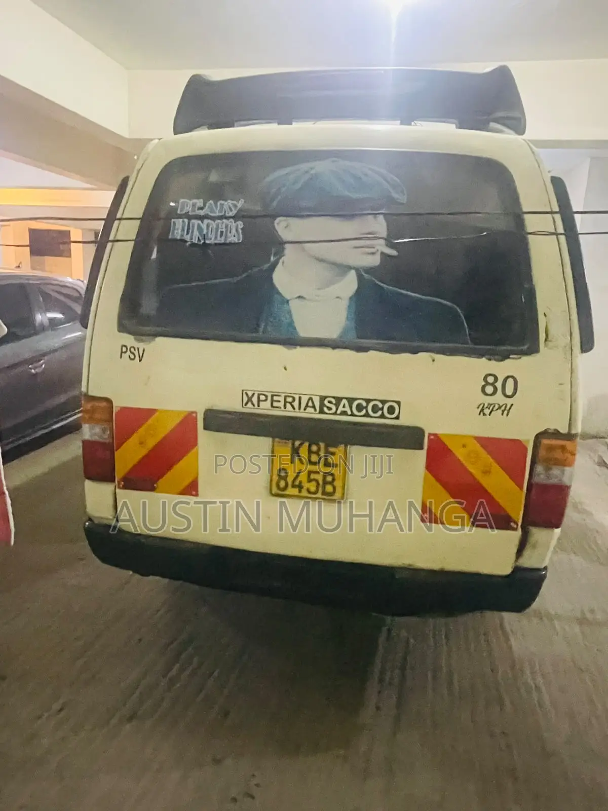 Nissan Caravan (Urvan) 2001 Beige
