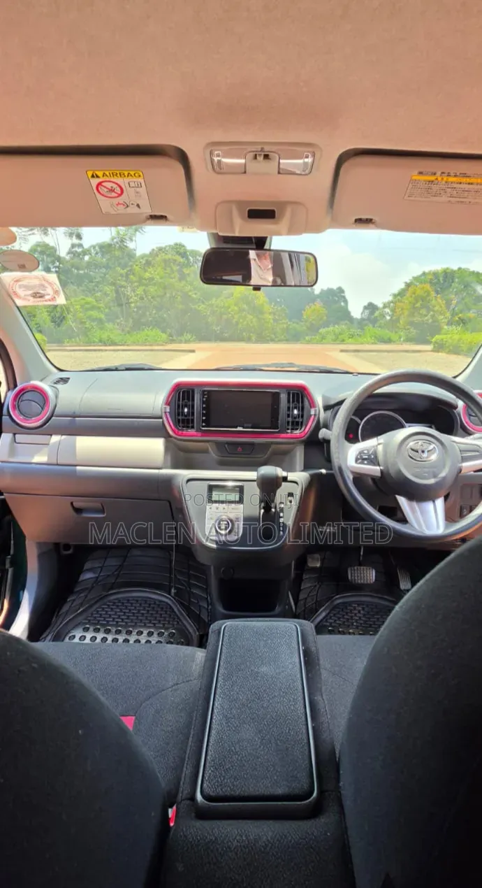 Toyota Passo 2017 Green