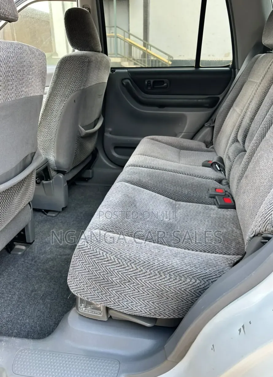 Honda CR-V 2000 White