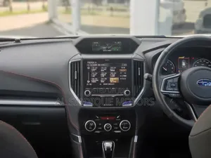 Subaru Forester Premium AWD 2019 White