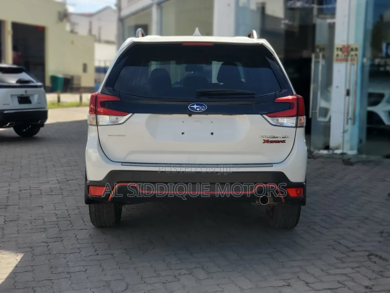 Subaru Forester Premium AWD 2019 White