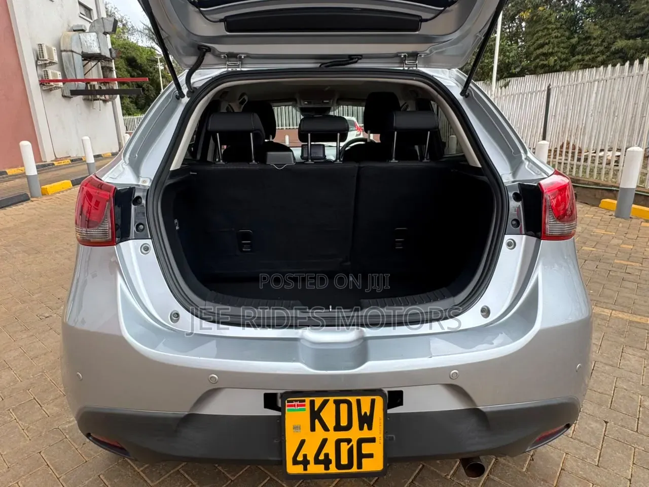 Mazda Demio 2018 Silver