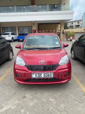 Toyota Passo 1.0 FWD 2017 Red
