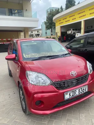 Toyota Passo 1.0 FWD 2017 Red