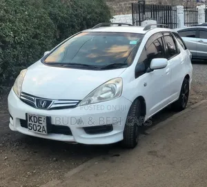 Honda Fit Shuttle 1.5 2WD 2014 White