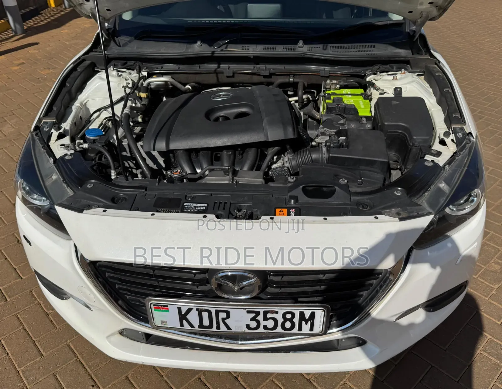 Mazda Axela 2017 Off white