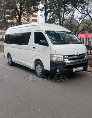 Toyota HiAce 2013 White