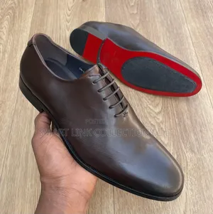 Formal Lace-Up Oxford Shoe